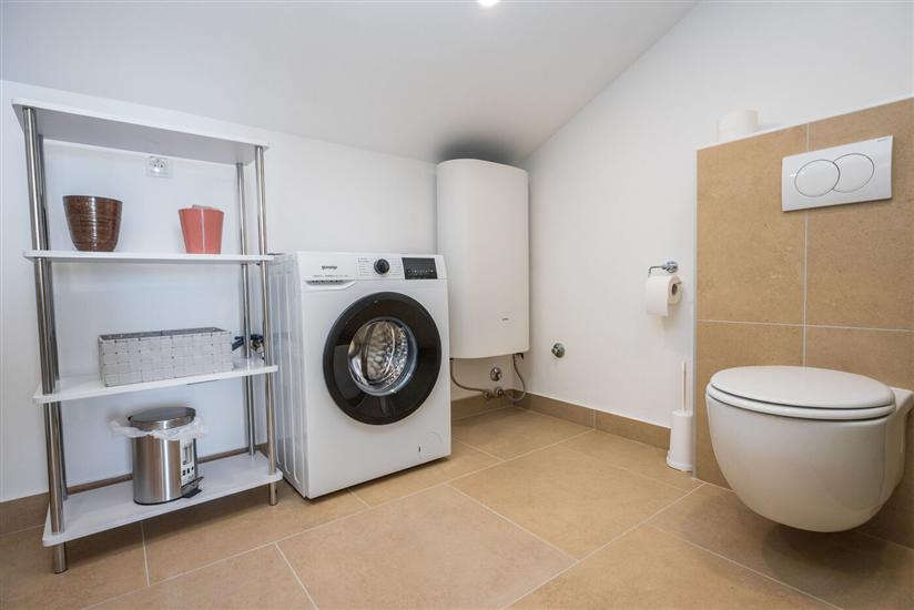 Apartment A1, for 8 persons
