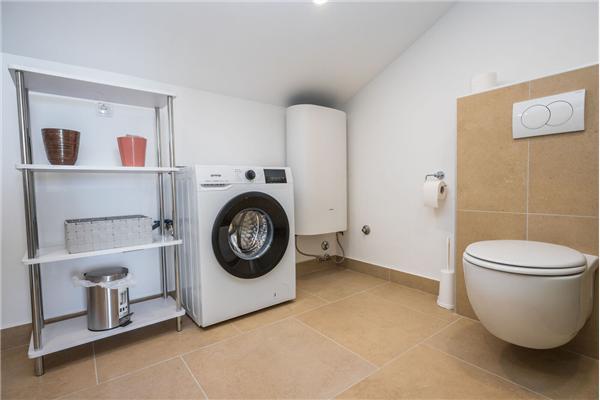 Apartment A1, for 8 persons