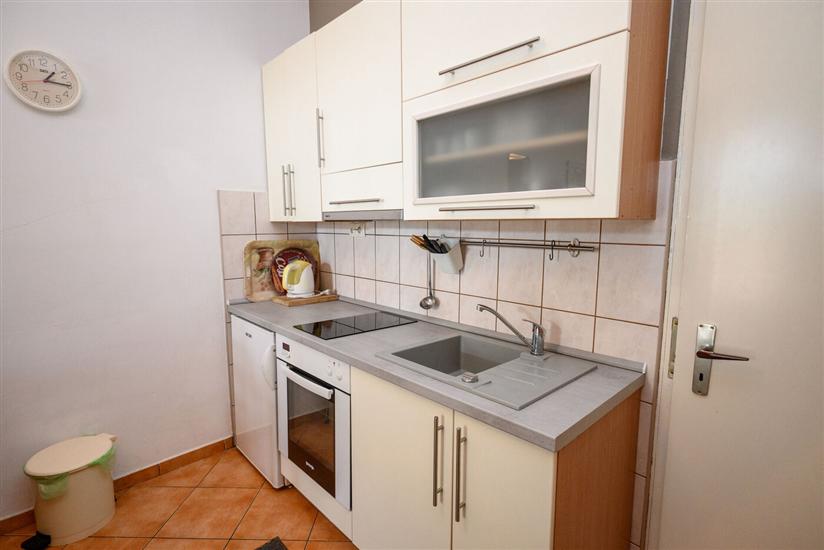 Apartment A2, for 3 persons
