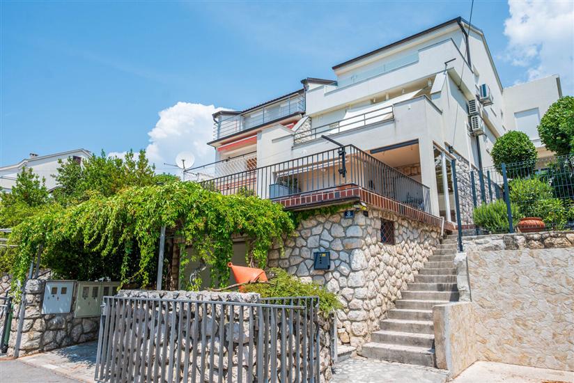 Apartment Nikol