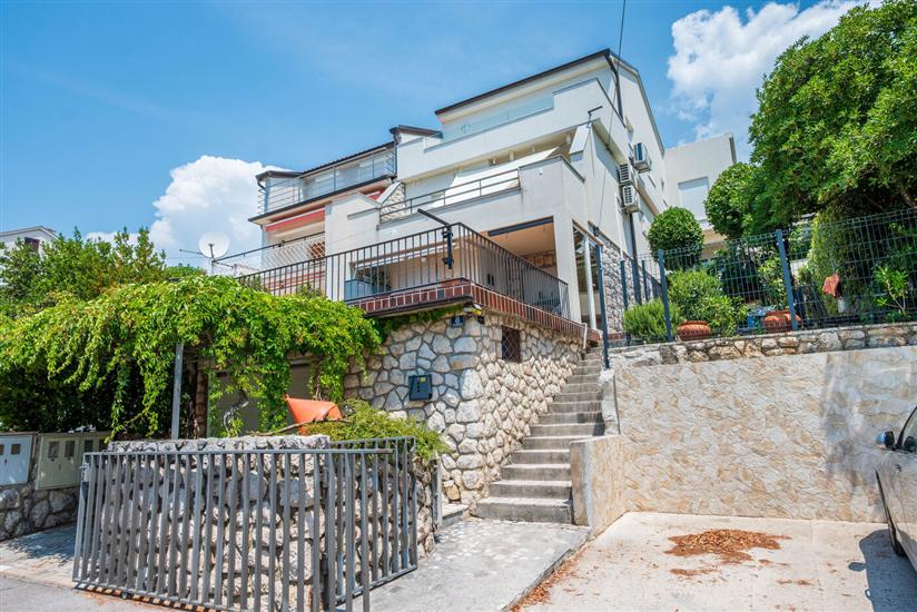 Apartment Nikol