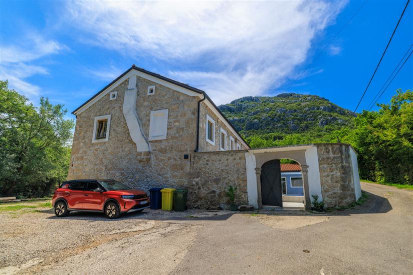Vila Stone castle