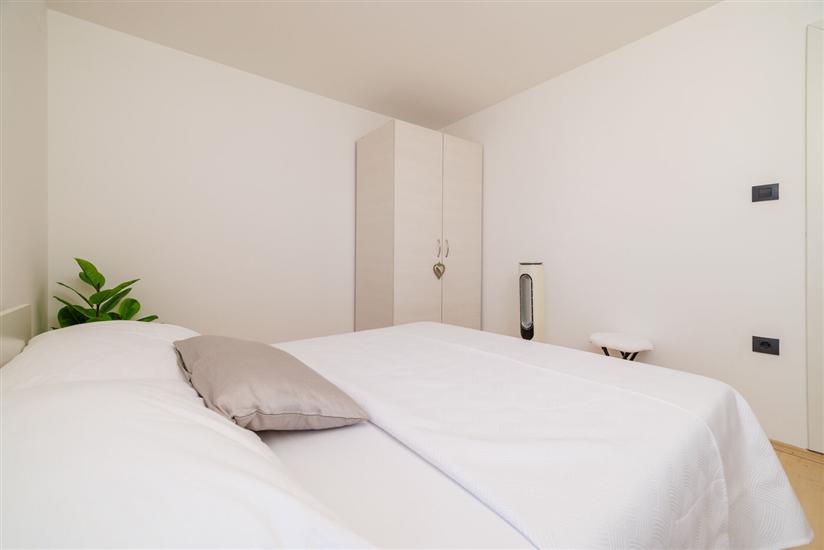 Apartment A1, for 3 persons
