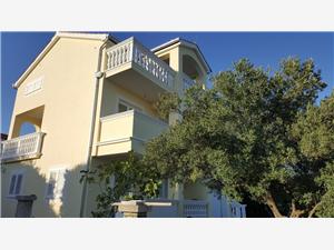 Apartmány VV Adriatic Panorama Vodice, Prostor 60,00 m2, Vzdušní vzdálenost od centra místa 800 m