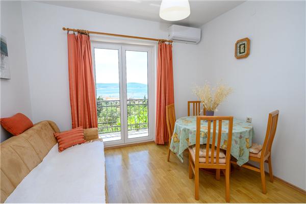 Apartment A4, for 4 persons