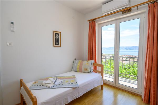 Apartment A4, for 4 persons