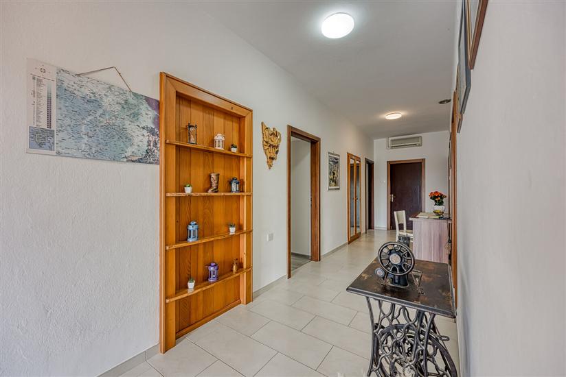 Apartment A1, for 8 persons