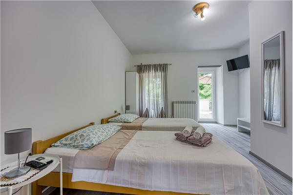 Apartment A1, for 8 persons