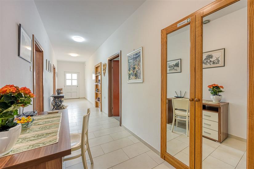 Apartment A1, for 8 persons