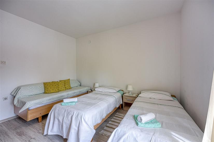 Apartment A1, for 8 persons