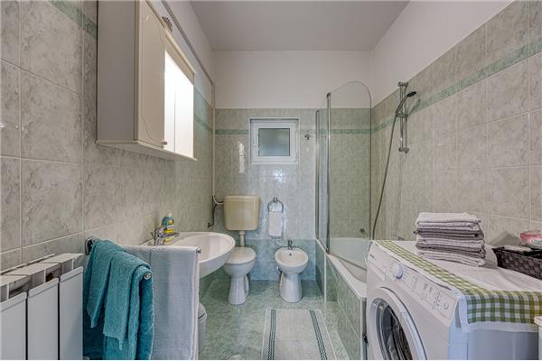 Apartment A1, for 8 persons