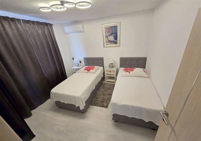 Apartment A3, for 6 persons