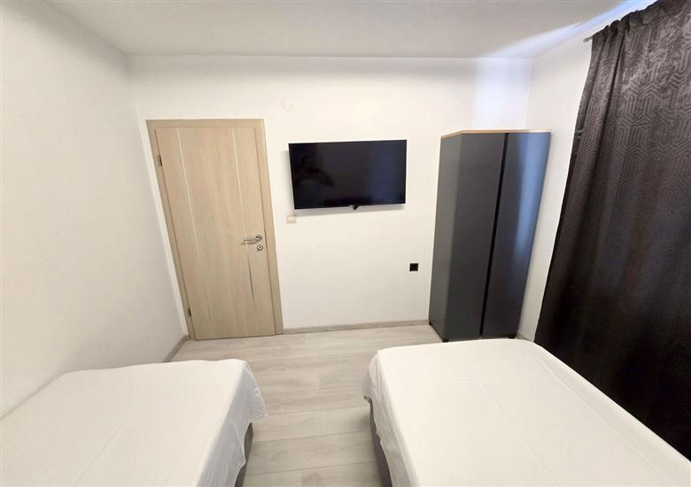 Apartment A3, for 6 persons