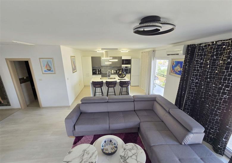 Apartment A3, for 6 persons