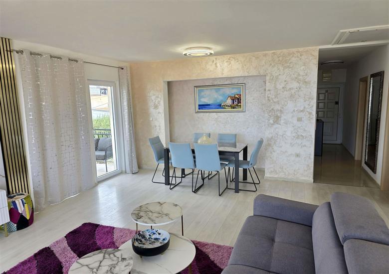 Apartment A3, for 6 persons