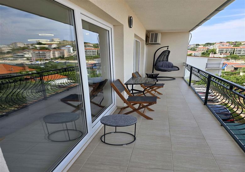 Apartment A3, for 6 persons