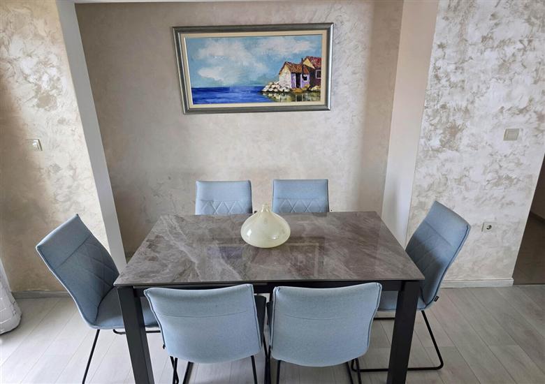Apartment A3, for 6 persons