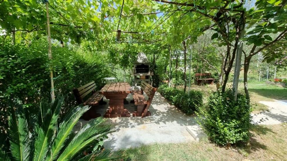 Apartment Lopar