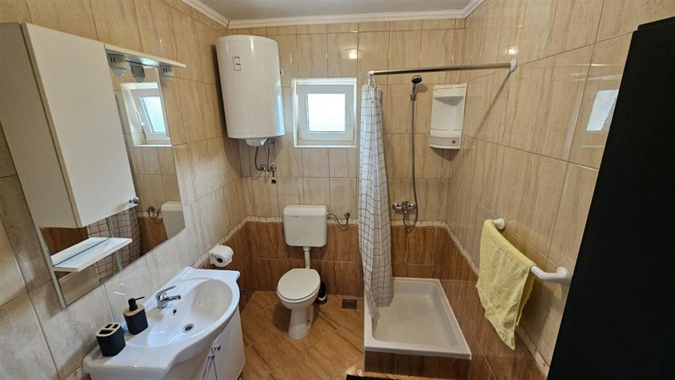 Apartment A1, for 5 persons