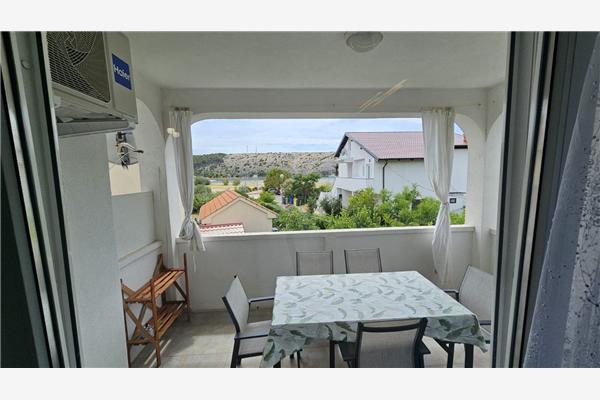 Apartment A1, for 5 persons