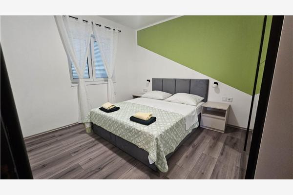 Apartment A1, for 5 persons