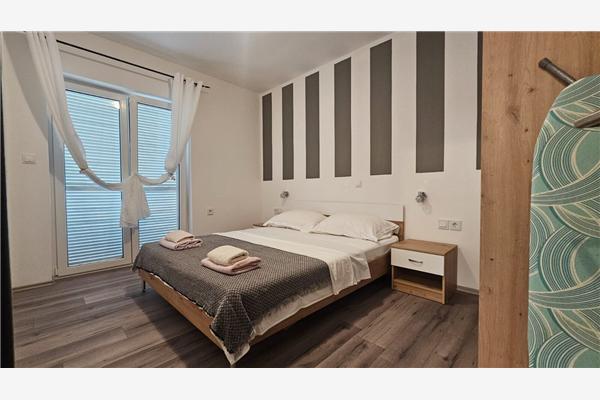Apartment A1, for 5 persons