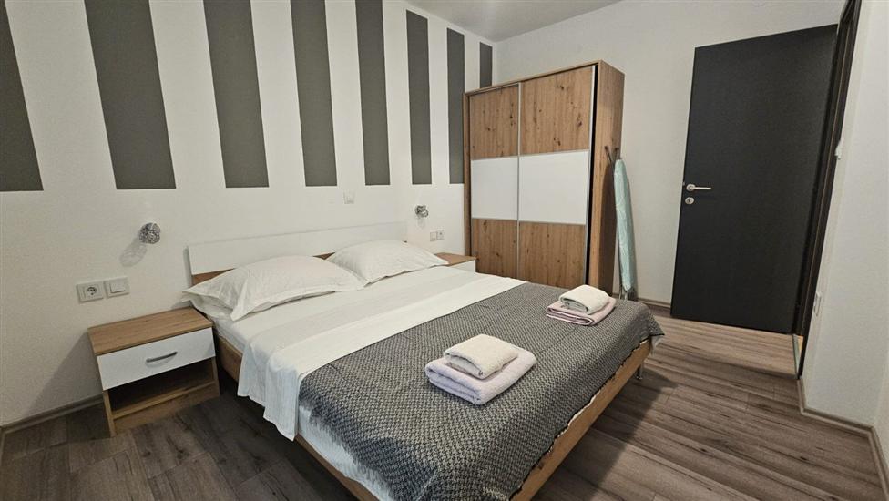 Apartment A1, for 5 persons
