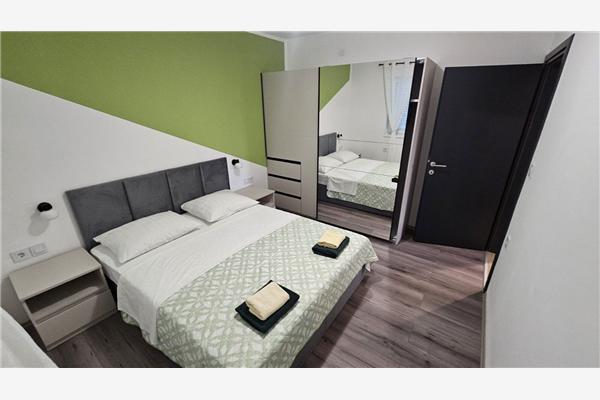 Apartment A1, for 5 persons