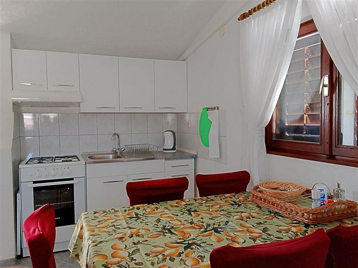 Apartment A1, for 5 persons