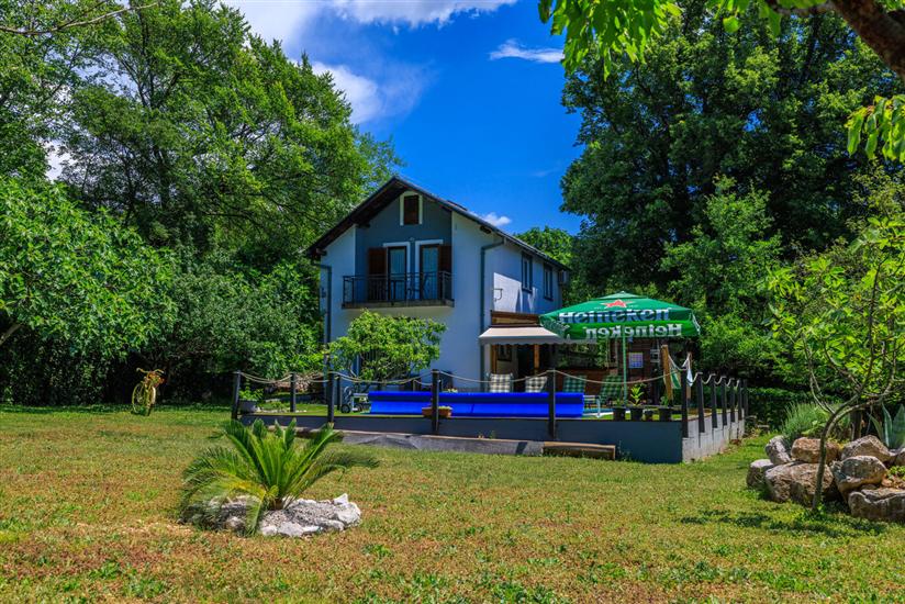 House Green valley