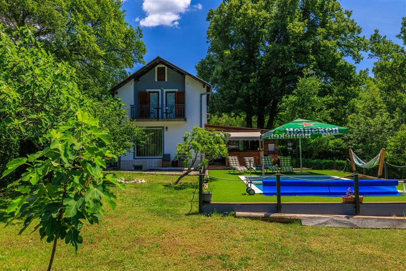 House Green valley
