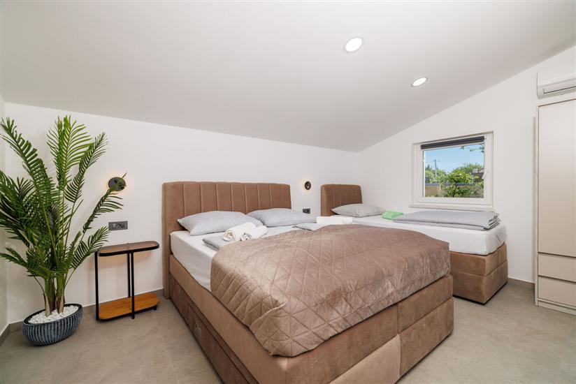 Apartment A3, for 5 persons