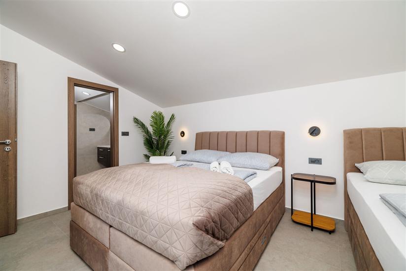 Apartment A3, for 5 persons