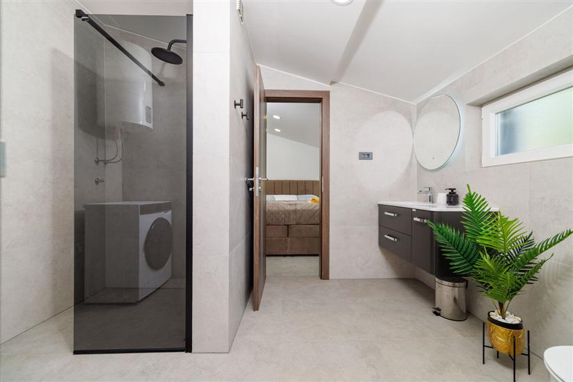 Apartment A3, for 5 persons