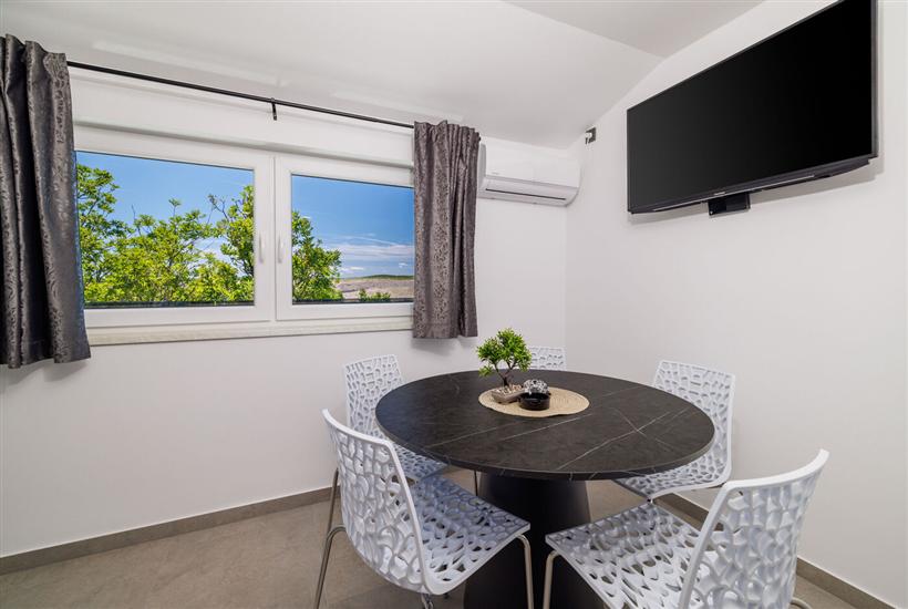Apartment A3, for 5 persons
