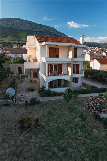 Apartment Antique view Solin