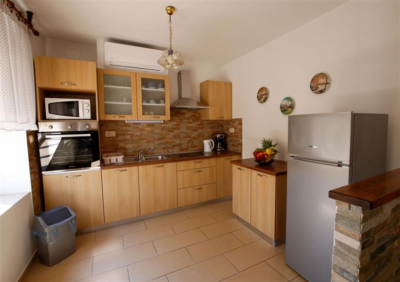 House K1, for 8 persons