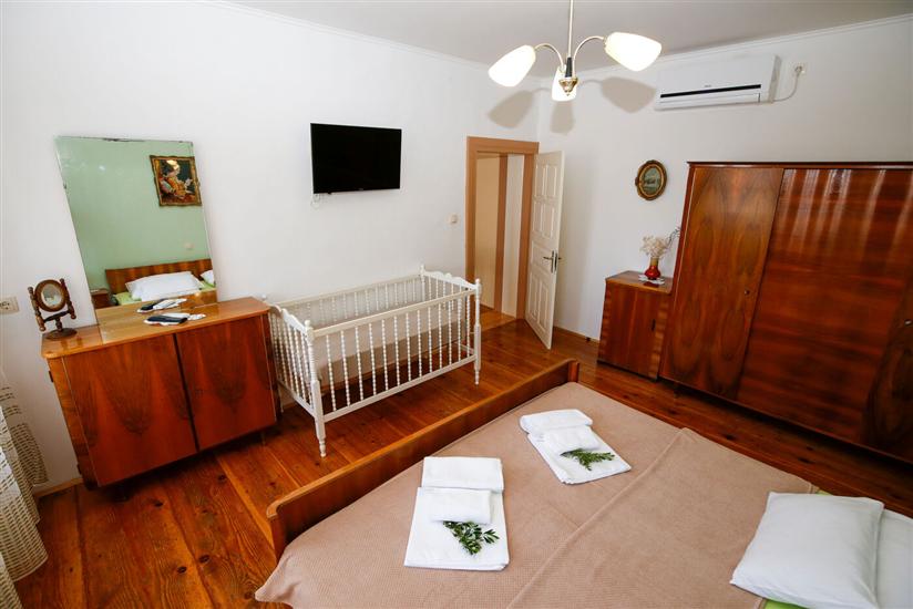 House K1, for 8 persons