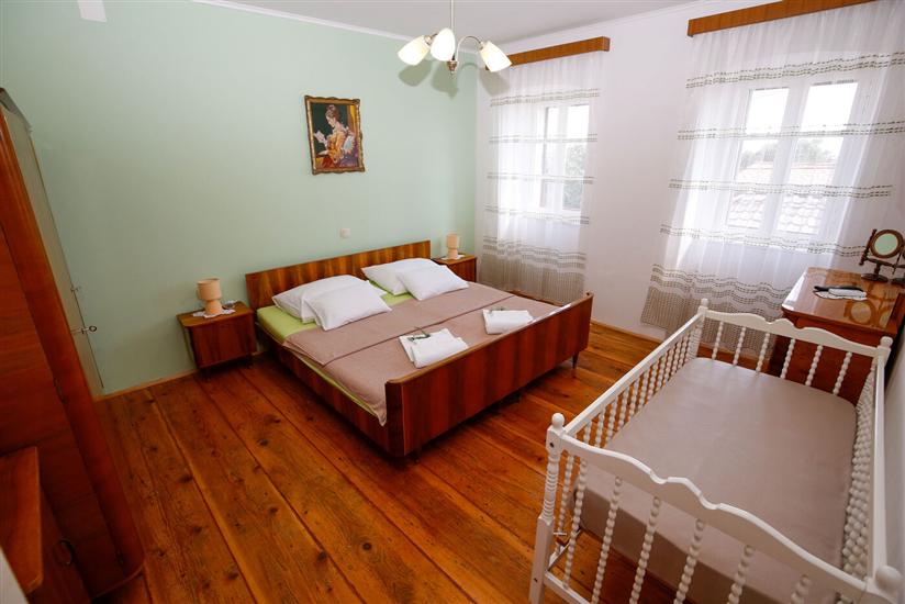 House K1, for 8 persons