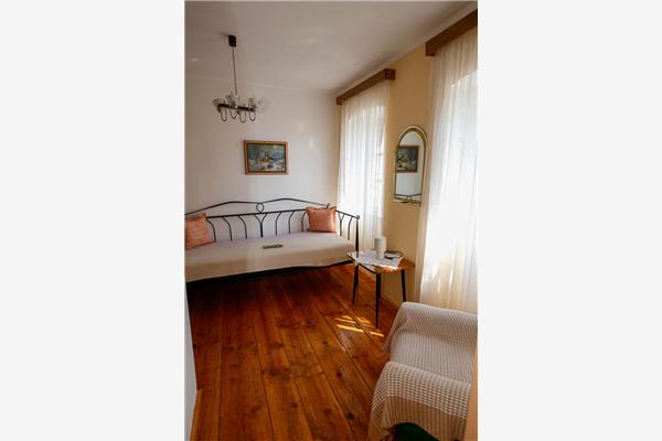 House K1, for 8 persons