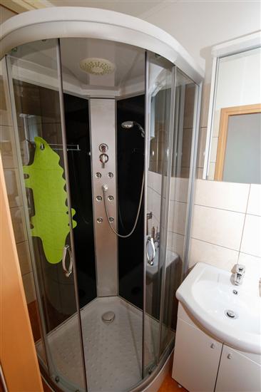 House K1, for 8 persons