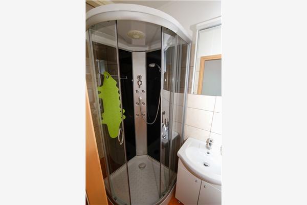 House K1, for 8 persons
