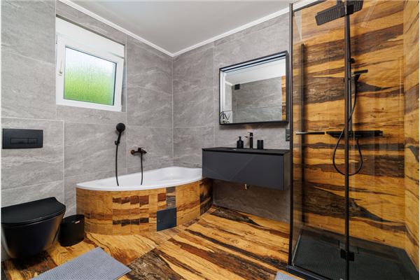 Apartment A5, for 5 persons