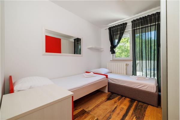 Apartment A5, for 5 persons