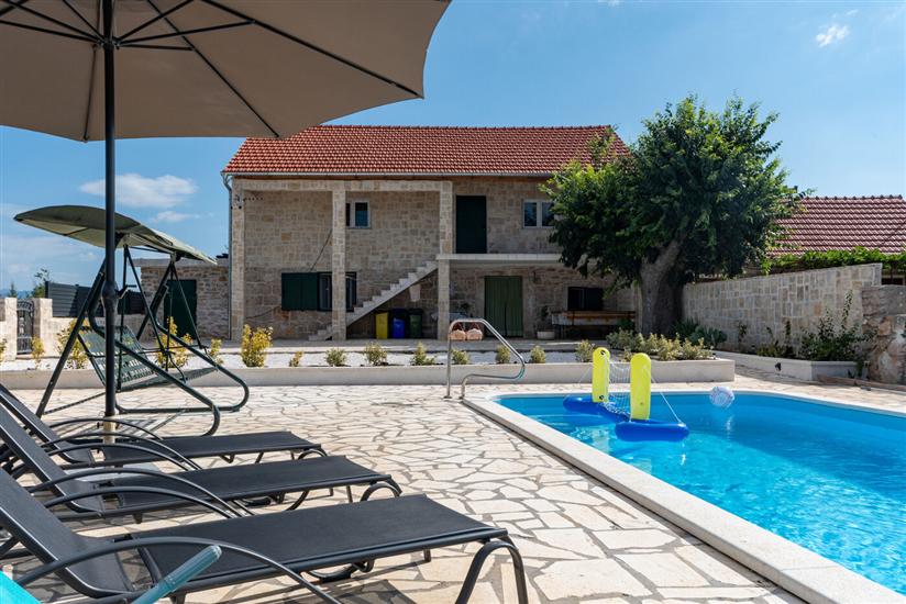 House Skarpini Dvori Peaceful Retreat