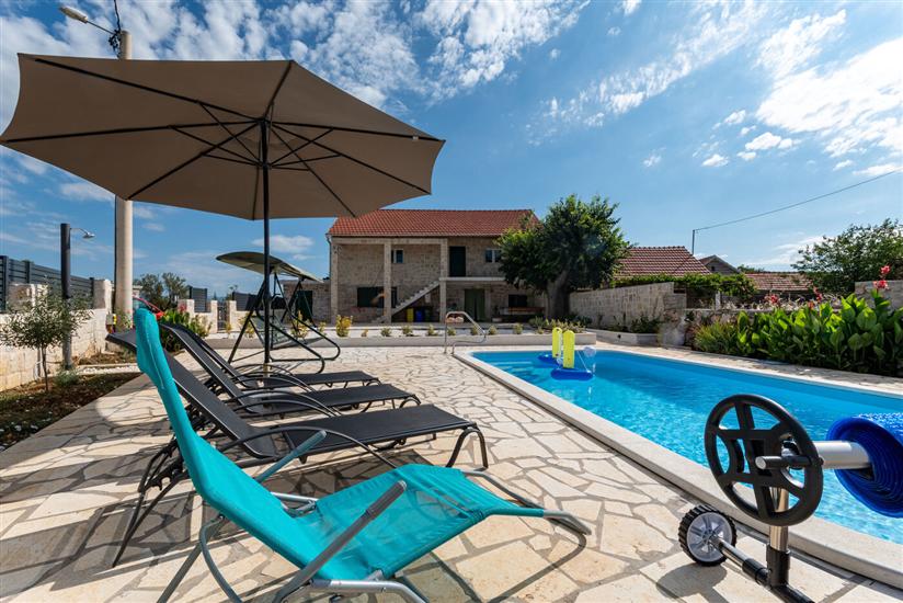 House Skarpini Dvori Peaceful Retreat