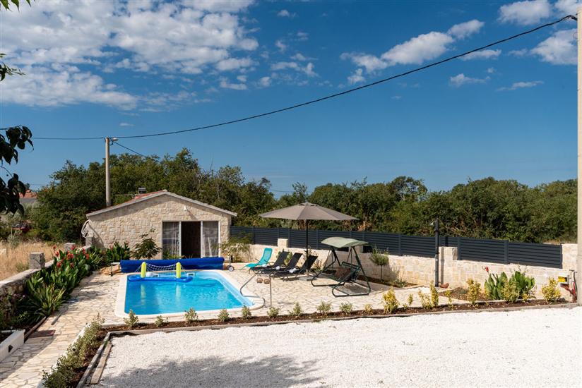 House Skarpini Dvori Peaceful Retreat