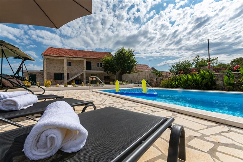 House Skarpini Dvori Peaceful Retreat
