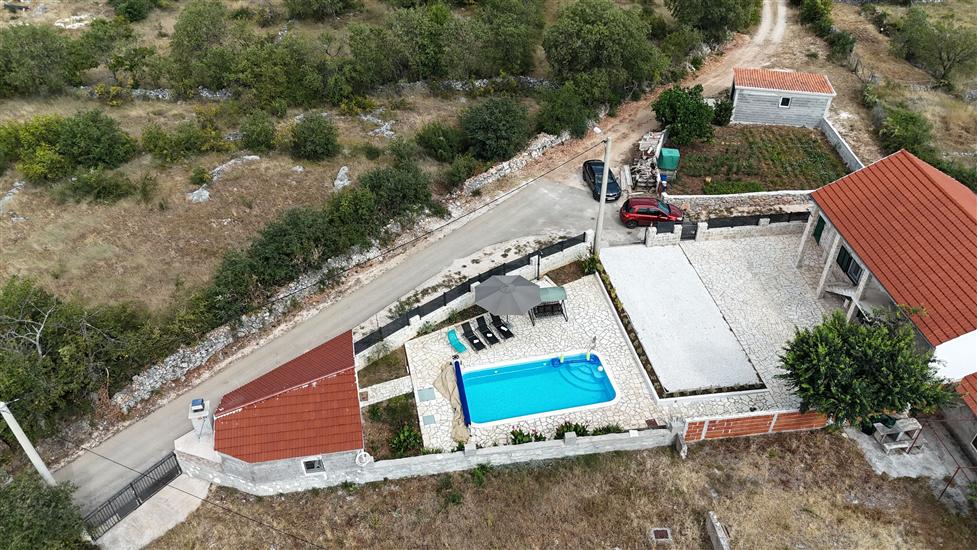 House Skarpini Dvori Peaceful Retreat