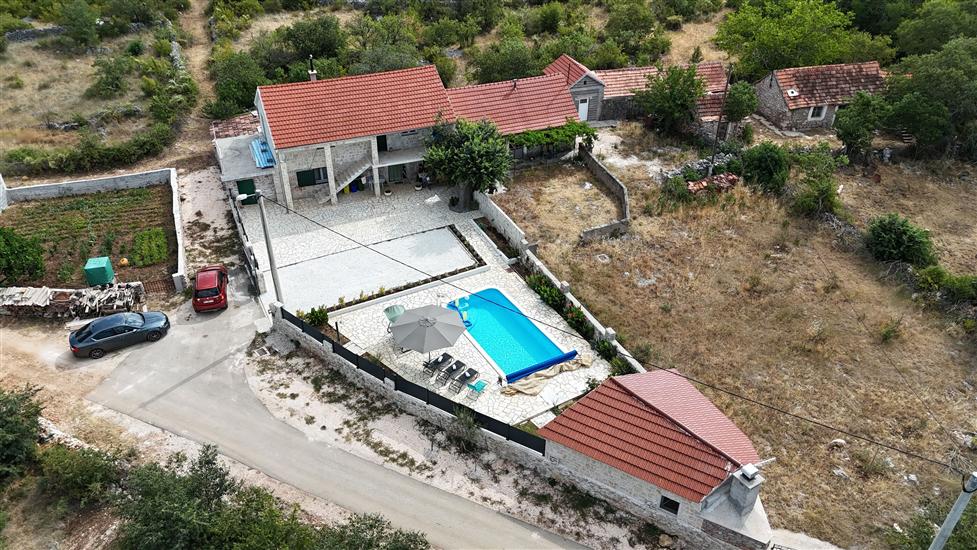 House Skarpini Dvori Peaceful Retreat
